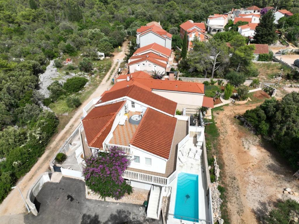 Luma Rooms Rudina Exterior photo